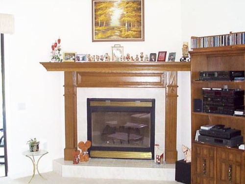 OAK MANTEL--------------------------------CLICK ON THE PICTURE TO SEE MORE PICTURES WITHIN THIS ALBUM
